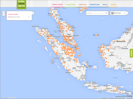 Sumber:数据Titik Api Aktif NASA火灾信息资源管理(FIRMS)， 2014年2月20-27日。数据尼汉亚曼卡卡普西尼亚克巴卡兰登甘波坦西特贾迪尼亚克巴卡兰杨melebihi atau sama dengan 30%丹廷卡特克巴卡兰杨lebih besar atau sama dengan 330K。数据konsensi (kelapa sawit, HTI, dan HPH) berasal dari Kementerian Kehutanan republic Indonesia 2013。